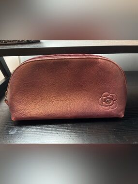 Authentic CHANEL Vintage Camellia Dome Pouch Metallic Rose Grained Leather
